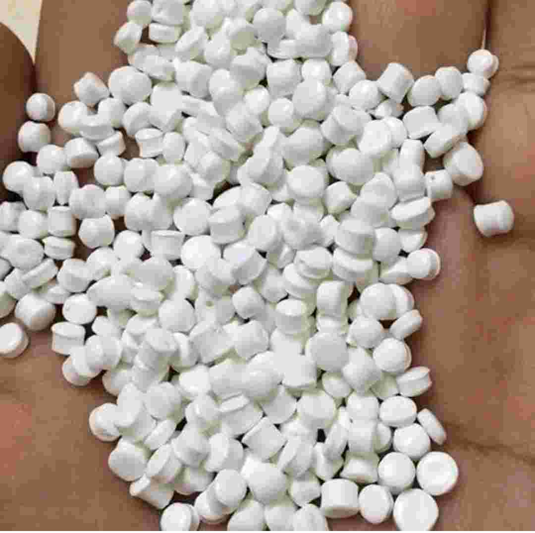 PP WHIITE MILKY GRANULE PP Reprocess Granule Injection Molding vadodara gujarat india Plastic4trade