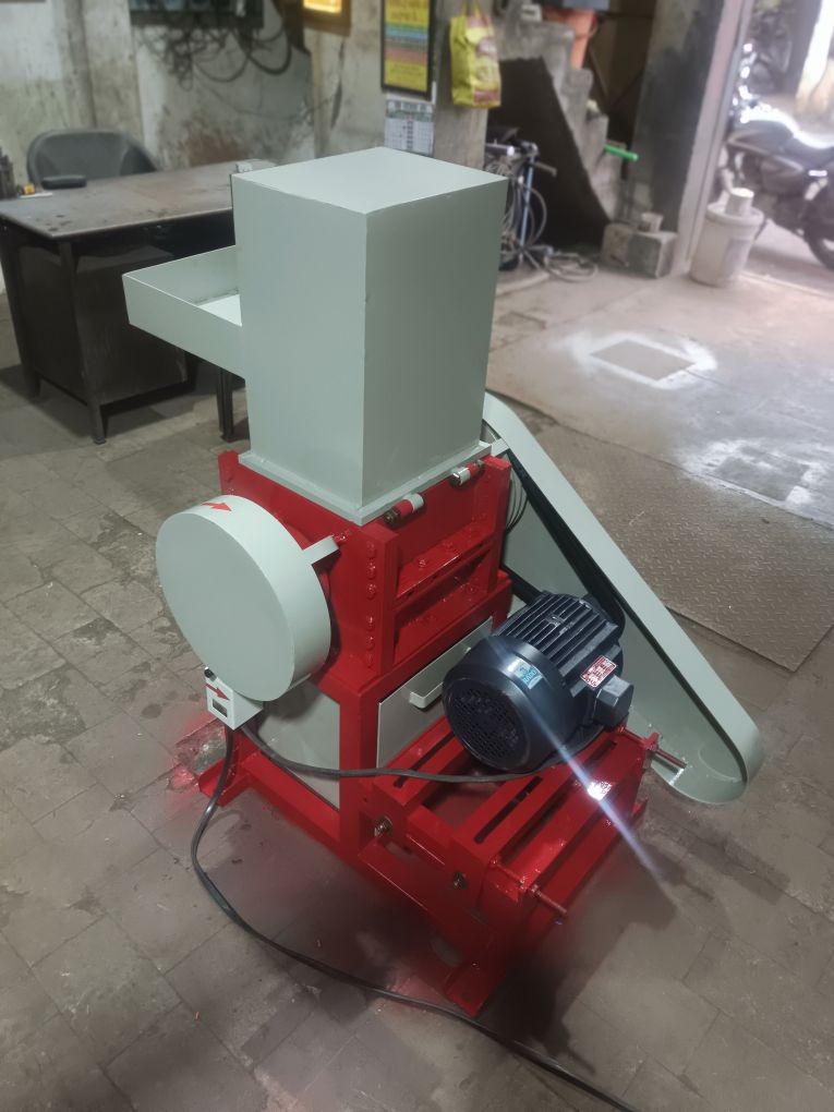 12 INCH PLASTIC FILE GRINDER MACHINE Plastic Waste Grinding Machine & Tools rajkot gujarat india Plastic4trade Plastic4trade