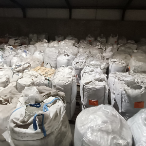 157 BIG BAGS, SMALL CHIPS, THIS IS PE OR PEHD HDPE Powder Injection Molding zevenbergen noord brabant nederland Plastic4trade