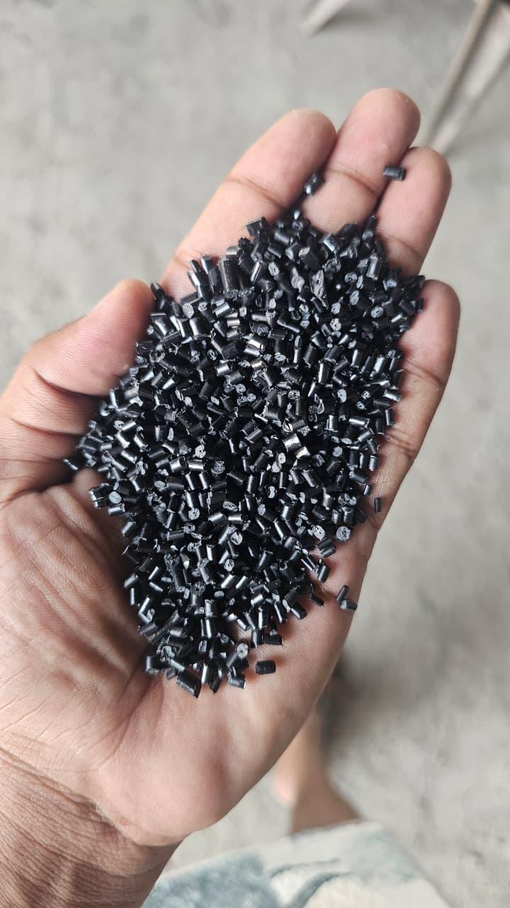 BLACK HIPS GRANULES HIPS Reprocess Granule Injection Molding new delhi delhi india Plastic4trade