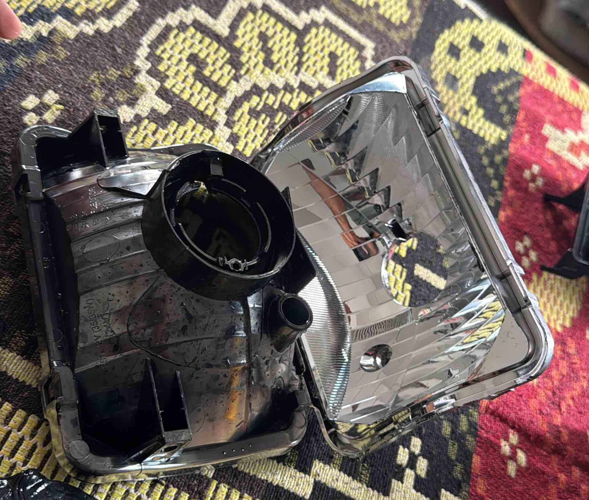 BLACK PC ARTICLE PC Scrap Injection Molding halol gujarat india Plastic4trade Plastic4trade