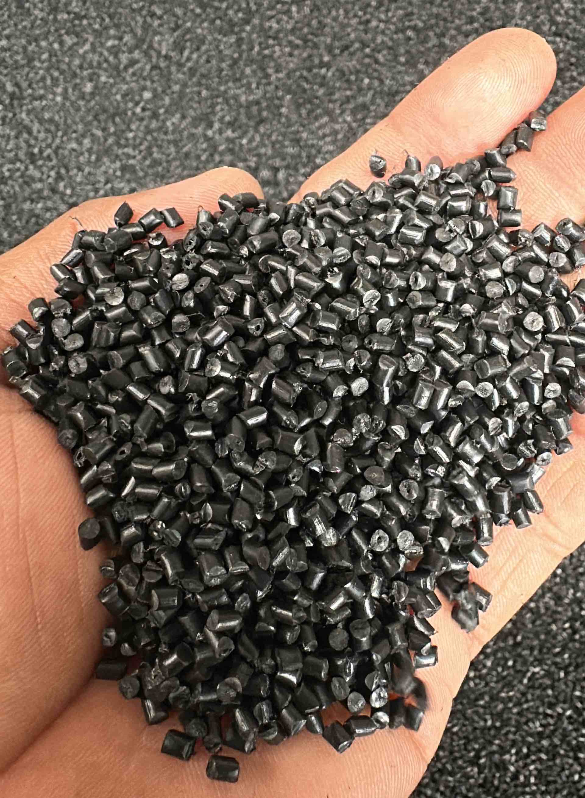 BLACK PP GRANULES PP Mix Material Injection Molding kamrej gujarat india Plastic4trade