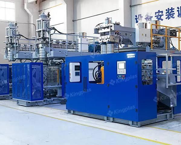 BLOW MOLDING MACHINE MACHINERY Machine & Tools Blow Machine & Tools solapur maharashtra india Plastic4trade