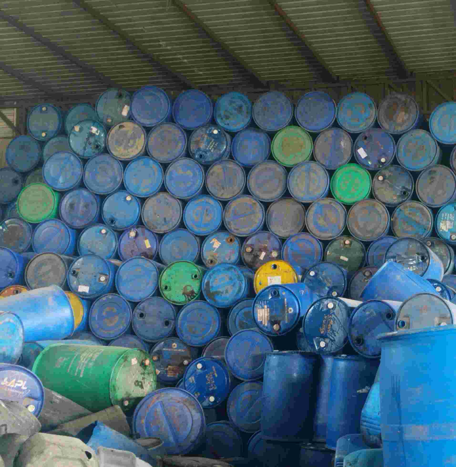 BLUE DRUM GRINDING HDPE Scrap Pipe taausar rajasthan india Plastic4trade Plastic4trade