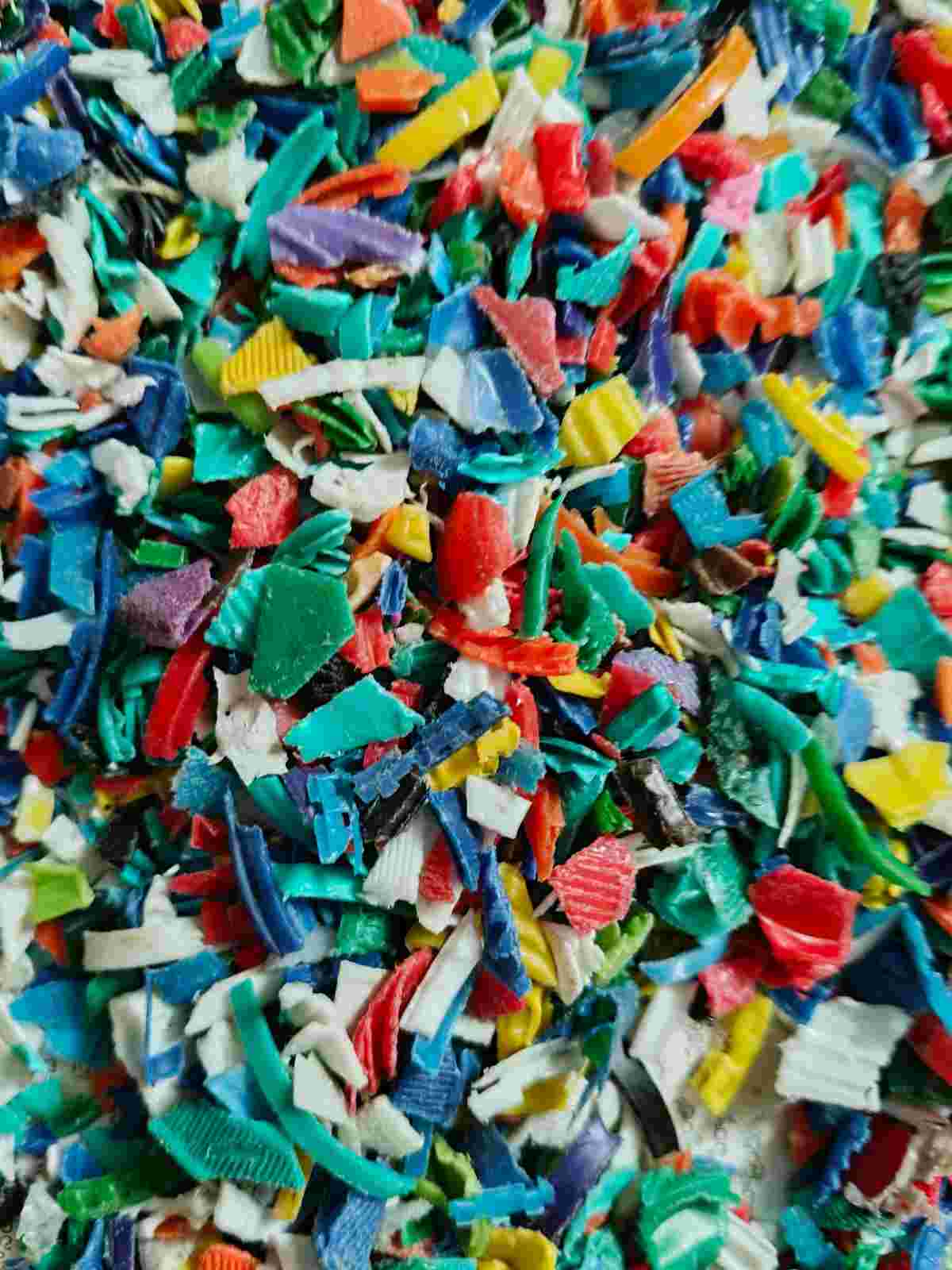 BOTTLE CAP GRINDING HDPE Grinding Injection Molding putalapattu andhra pradesh india Plastic4trade