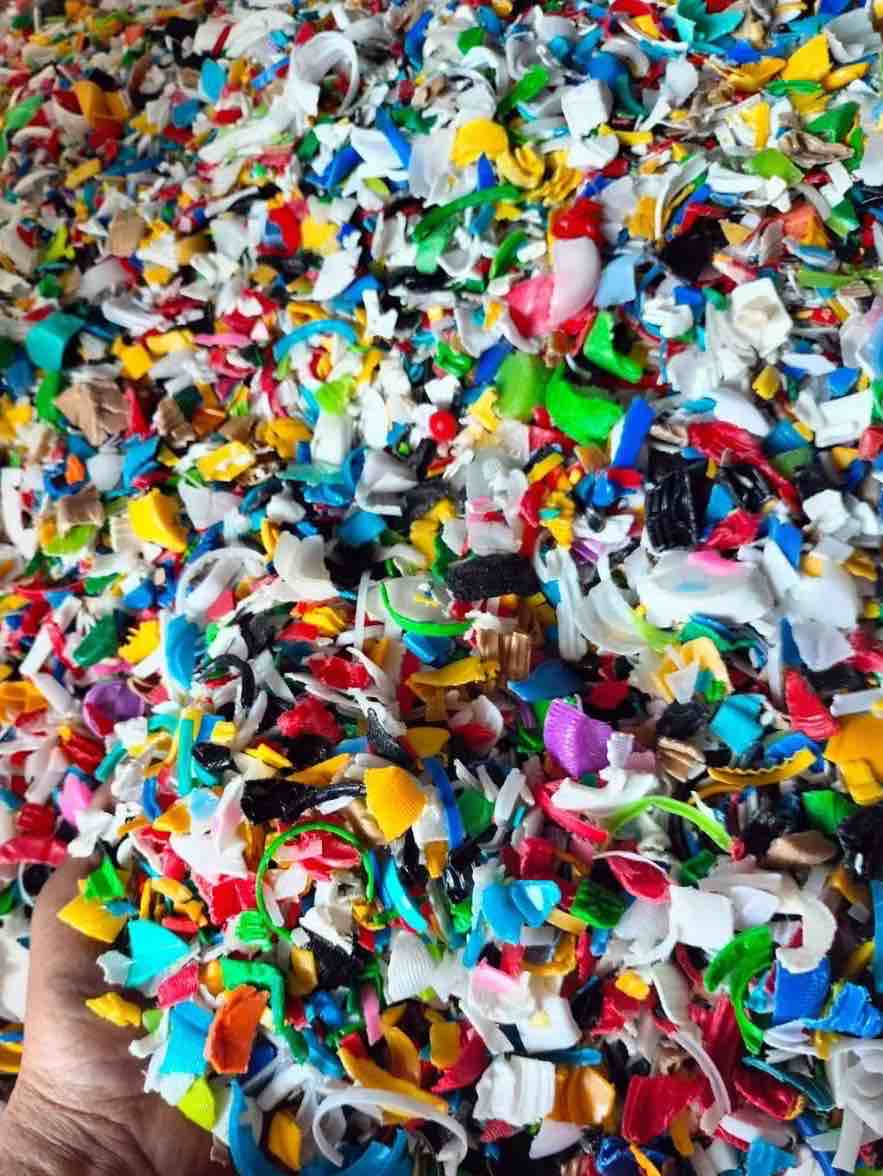 BOTTLE CAP HDPE Mix Material Mix Scrap rajkot gujarat india Plastic4trade