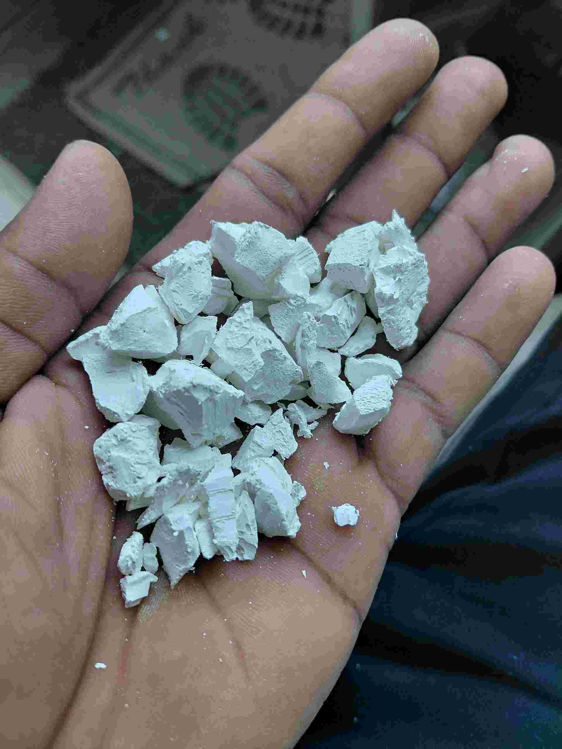 CARBON, MASTERBATCH, PIGMENT, TITANIUM,  Grinding Blow Injection Molding Film Grade vapi gujarat india Plastic4trade