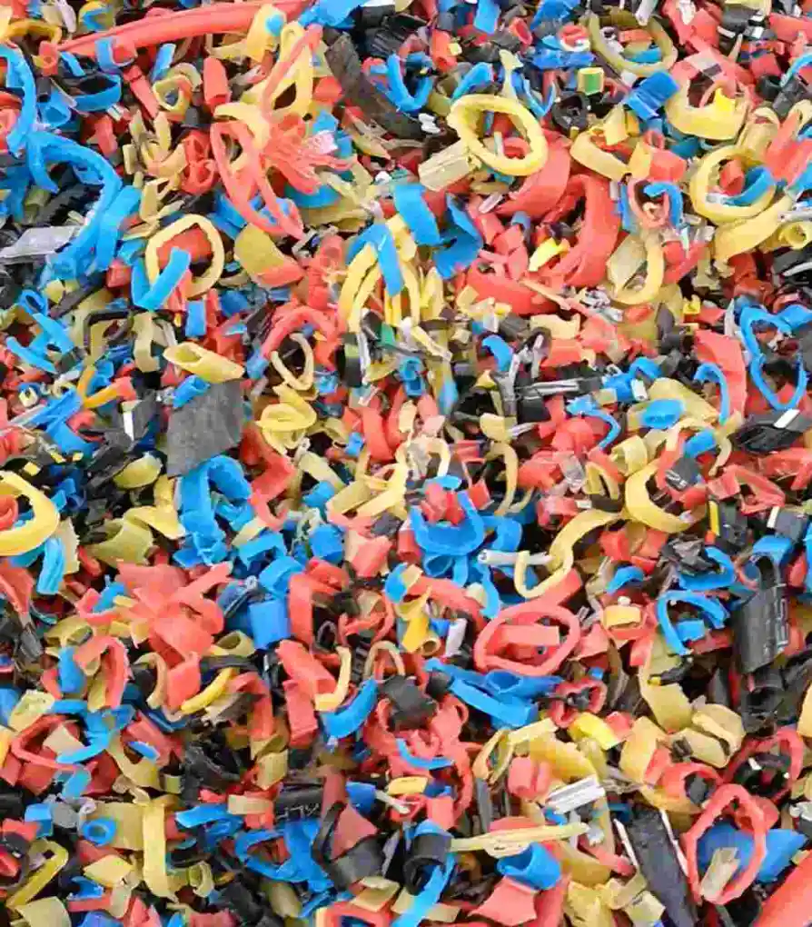 COLOUR XLPE GRINDING COLUR XLPE Grinding Lumps Cable murthal haryana india Plastic4trade