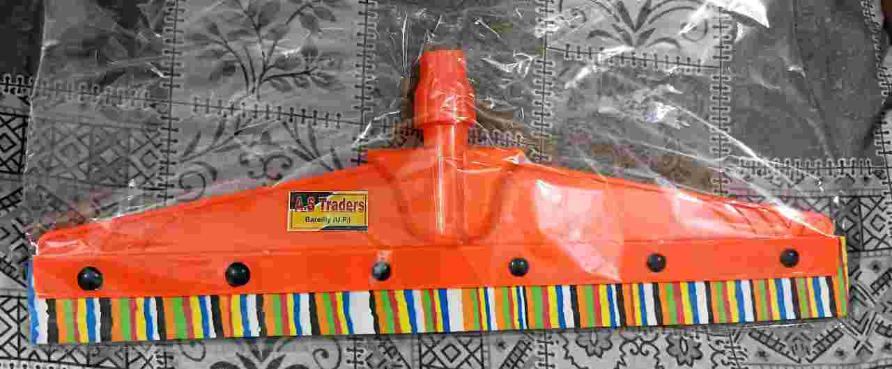 FLOOR CLEANING WIPER PP Finish Goods Injection Molding bareilly uttar pradesh india Plastic4trade