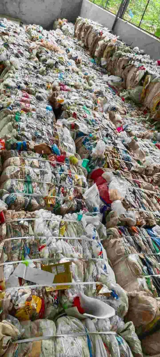 GRANUELS  AND SCRAP HDPE Mix Material Mix Scrap morbi gujarat india Plastic4trade