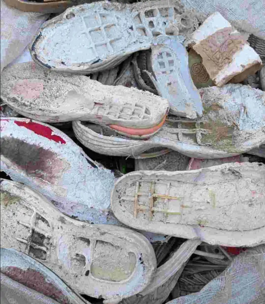 GRINDED PVC SHOES SOLE SCRAP WHITE PVC Grinding Mix Scrap agra uttar pradesh india Plastic4trade