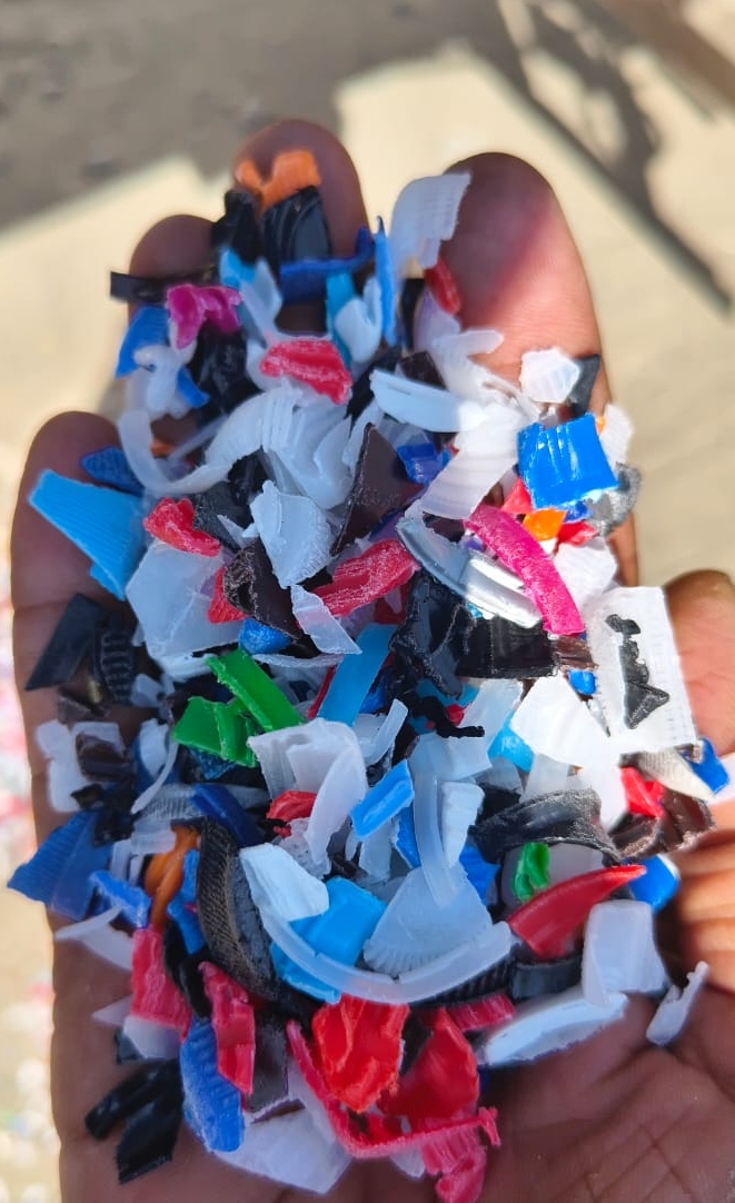 HD CAP REGRIND HDPE Grinding Injection Molding bhavnagar gujarat india Plastic4trade