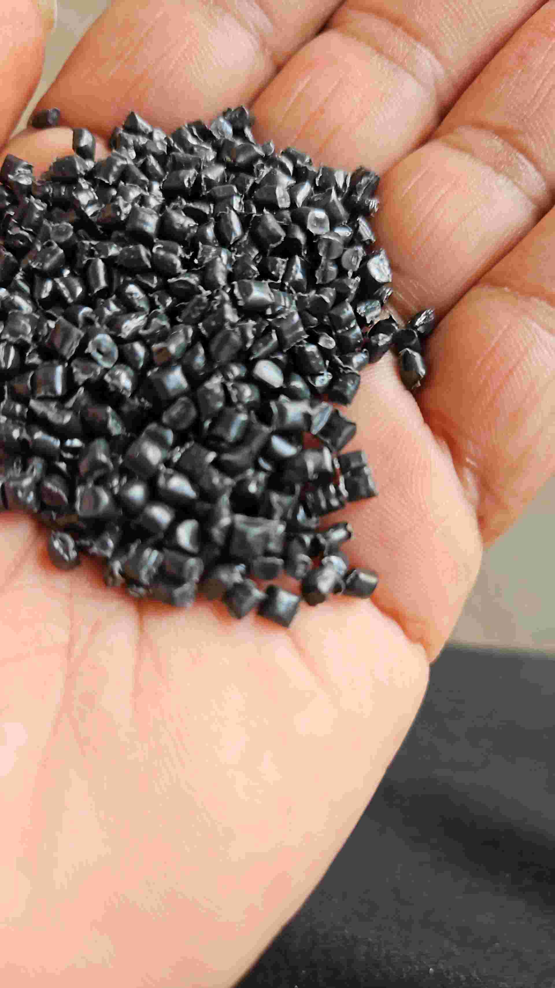 HD HDPE Reprocess Granule Blow umargam gujarat india Plastic4trade