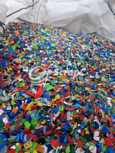 HDPE BOTTLE CAP GRANDING HDPE Grinding Injection Molding new delhi delhi india Plastic4trade