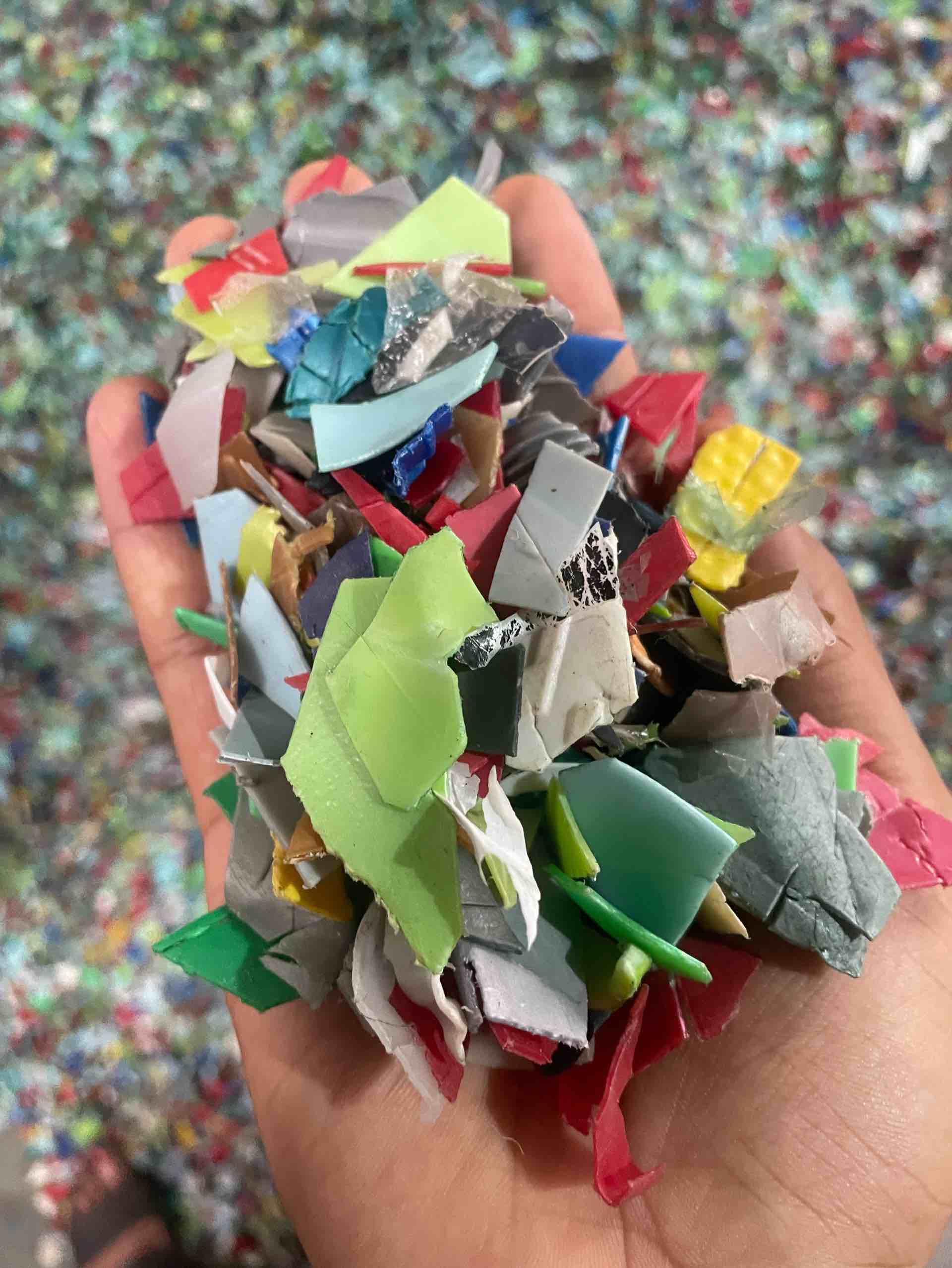 HDPE CAN  MIX GRINDING HDPE Grinding Mix Scrap surat gujarat india Plastic4trade