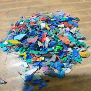 HDPE CAP GRINDING SCRAP HDPE Grinding Blow Injection Molding surat gujarat india Plastic4trade