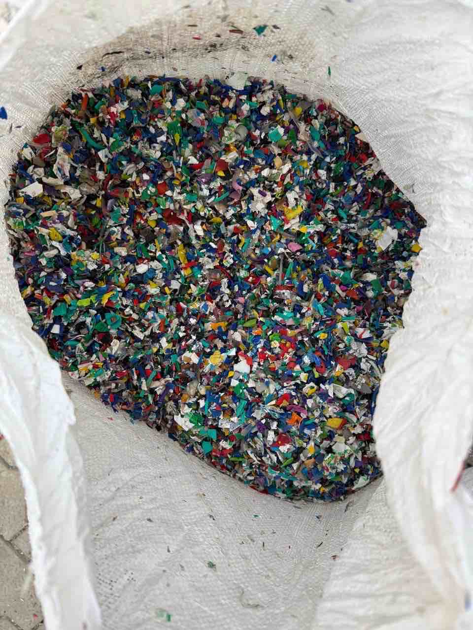 HDPE CAP GRINDING SCRAP HDPE Grinding Scrap Injection Molding bhilwara rajasthan india Plastic4trade