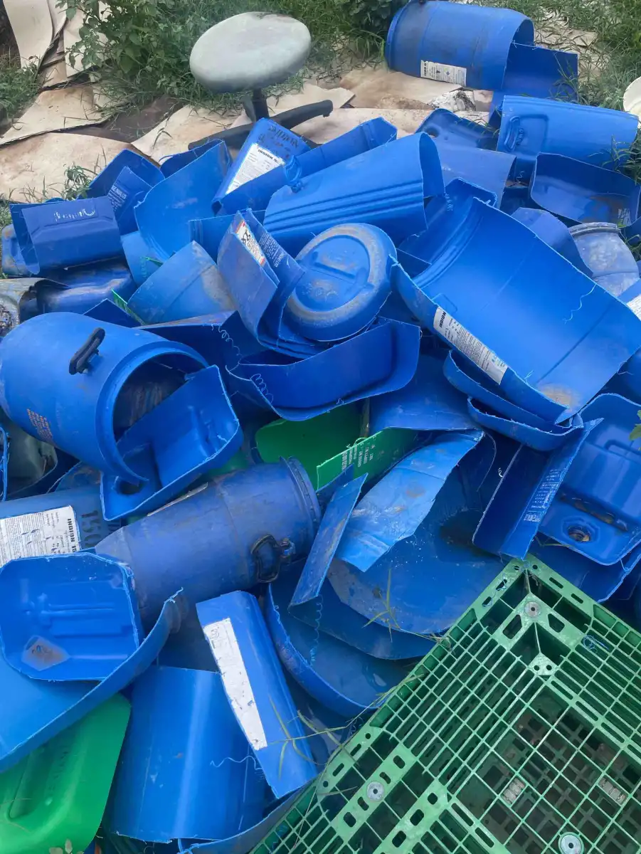 HDPE DRUM CUTTING  200 LTR BLUE HDPE Scrap Mix Scrap shahjahanpur rajasthan india Plastic4trade