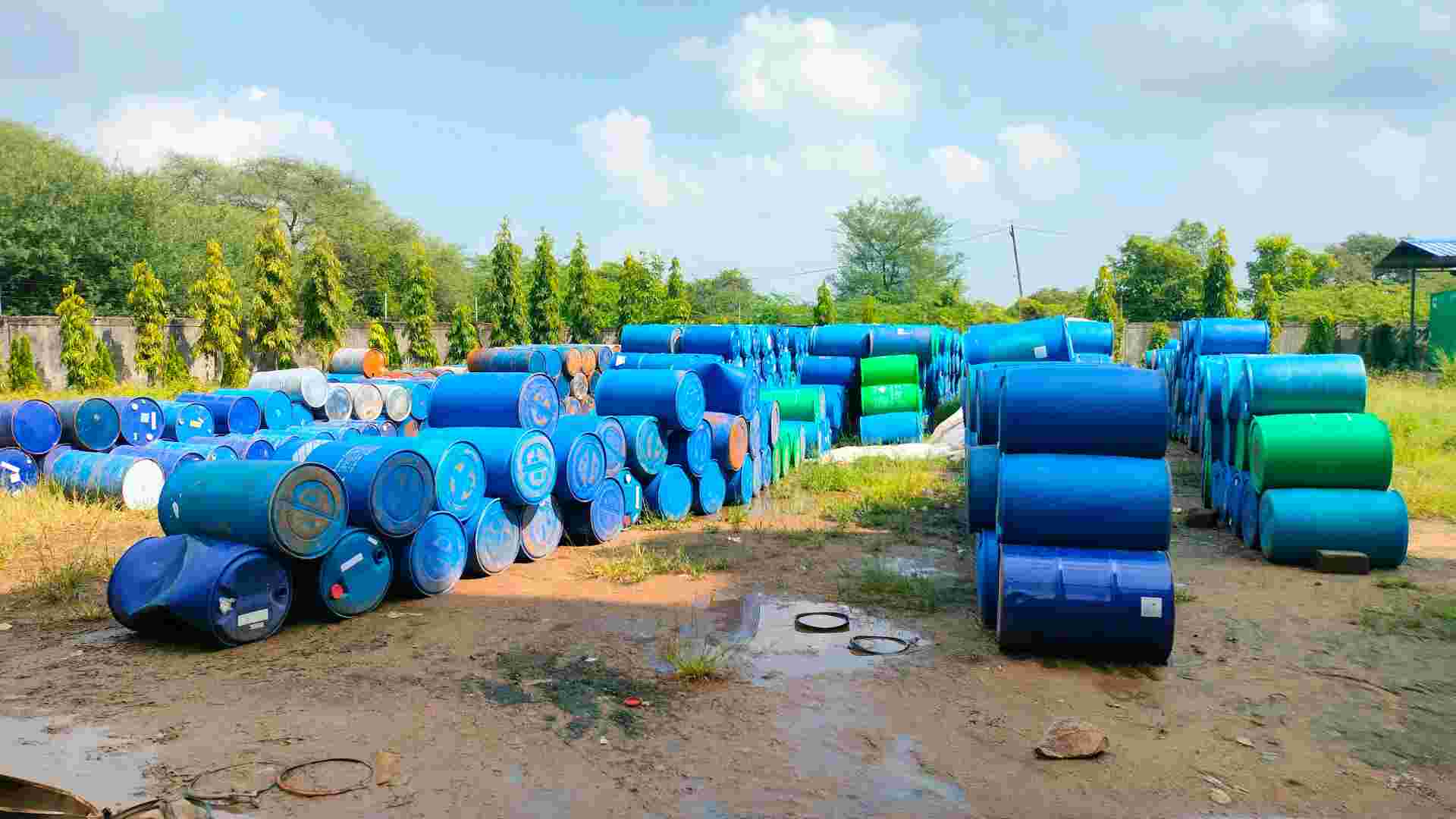 HDPE DRUMS 200 LTR HDPE Finish Goods Blow ankleshwar gujarat india Plastic4trade Plastic4trade