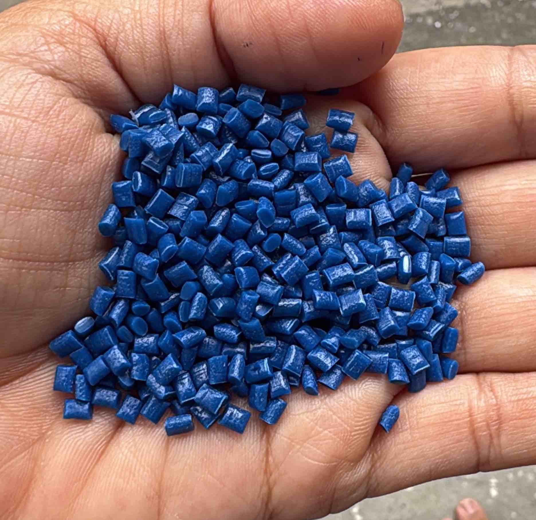 HDPE  GRANDING BLUE DRUM HDPE Reprocess Granule Grinding Blow vasai virar maharashtra india Plastic4trade