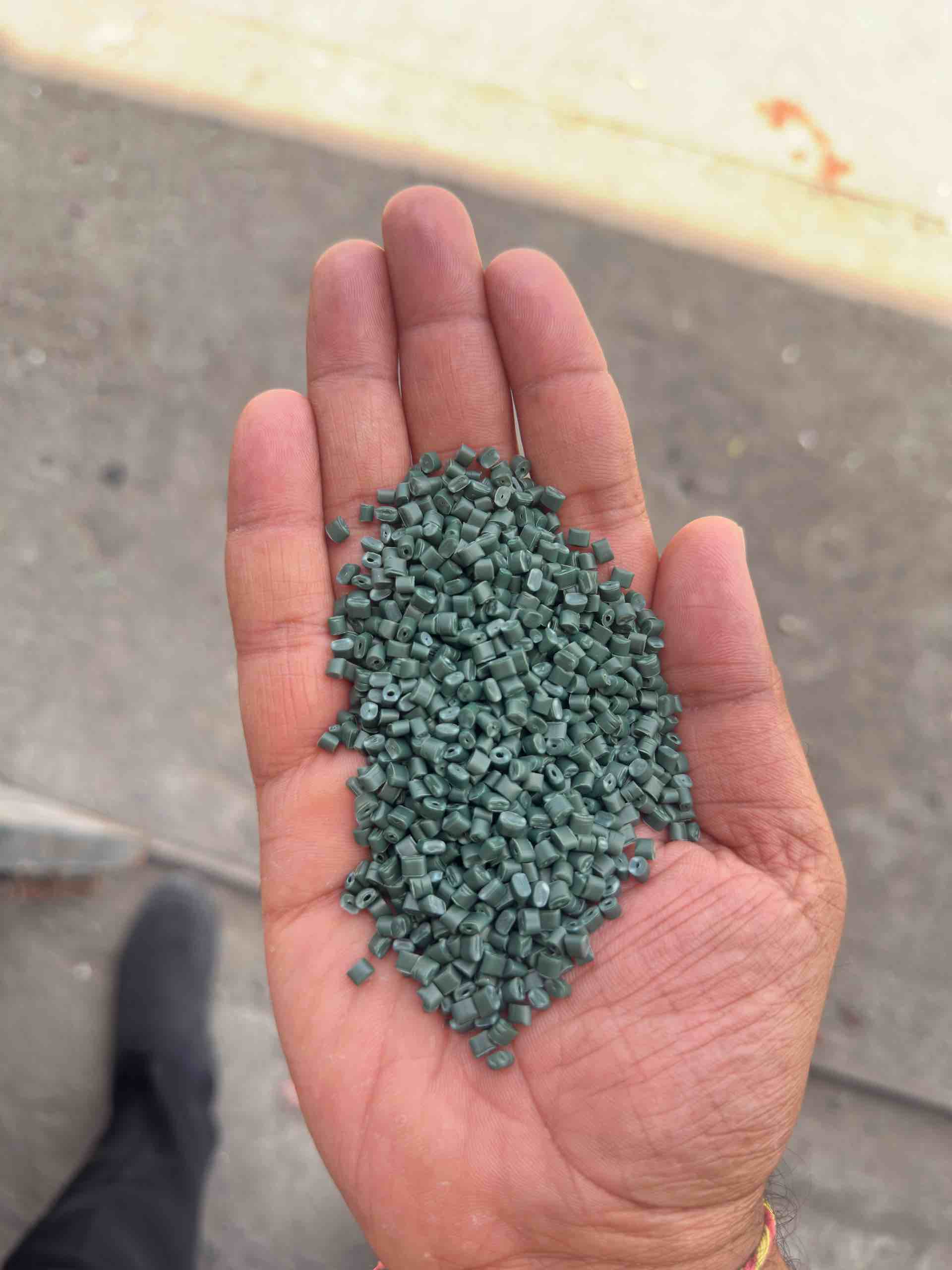 HDPE GRANULES HDPE Reprocess Granule Injection Molding surat gujarat india Plastic4trade
