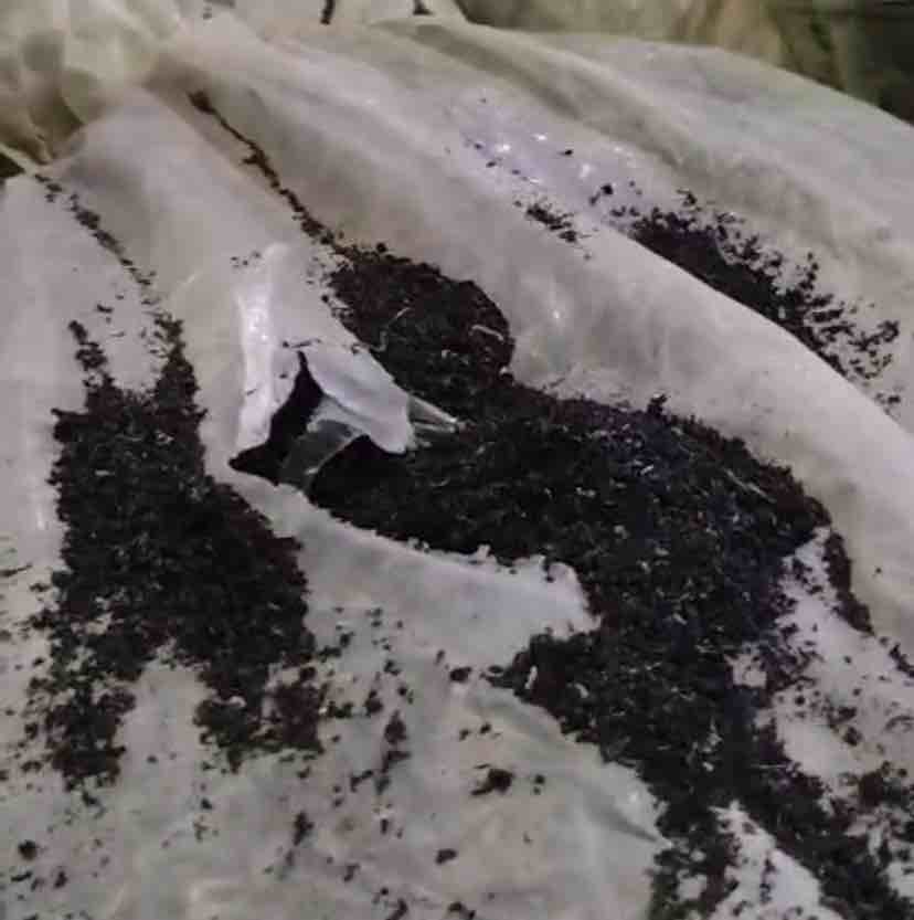 HDPE LUMP AND DUST HDPE Lumps, Powder Mix Scrap kolkata west bengal india Plastic4trade