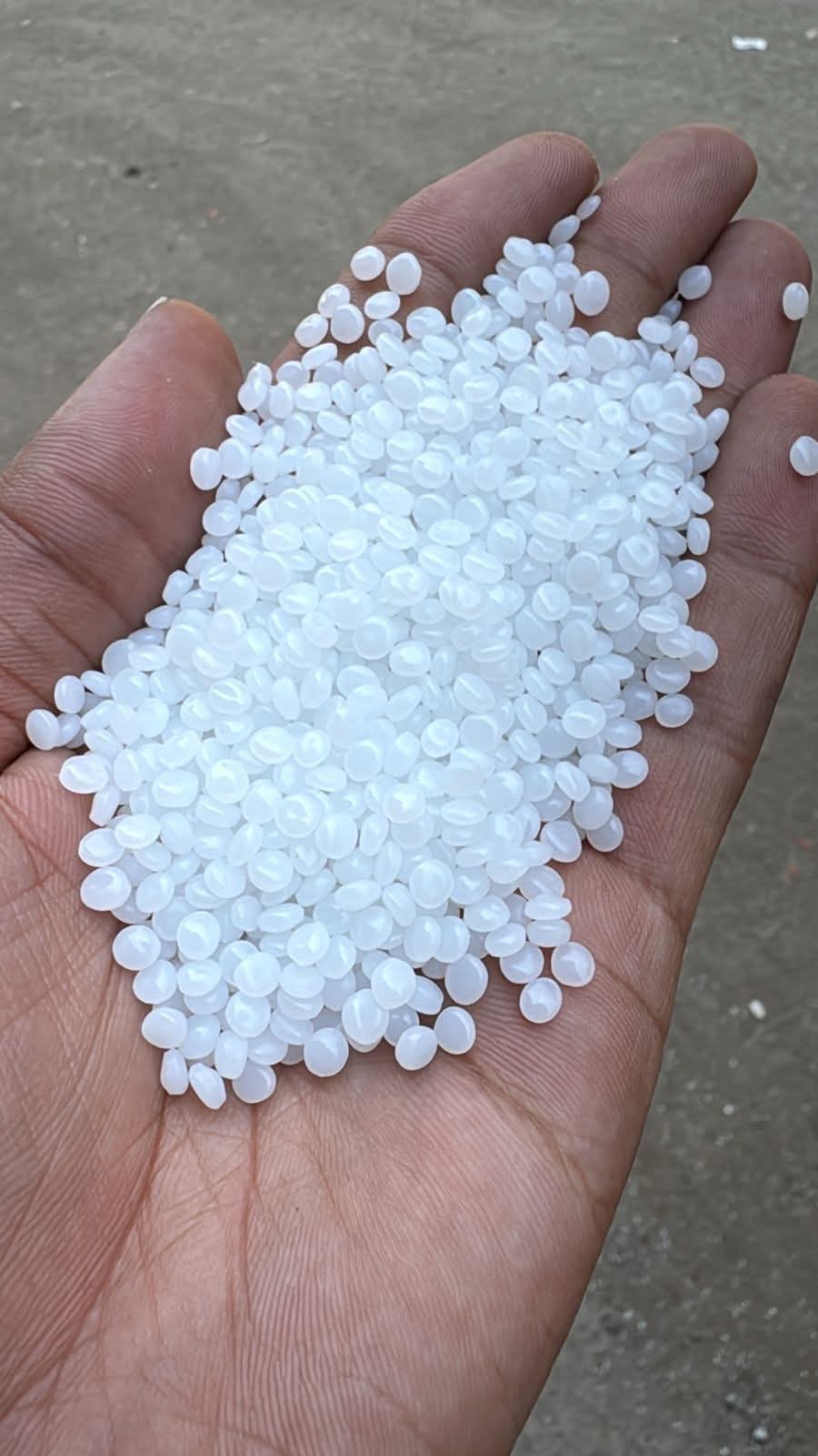 HDPE OFF GRADE GRANULES HDPE Off Grade Blow delhi division delhi india Plastic4trade