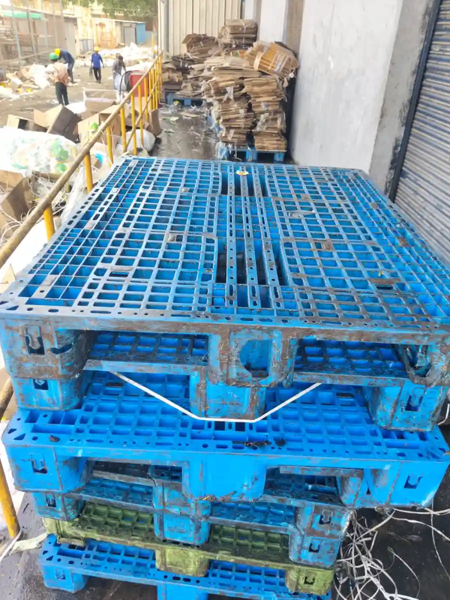 HDPE PALLET SCRAP HDPE Scrap Injection Molding gandhidham gujarat india Plastic4trade