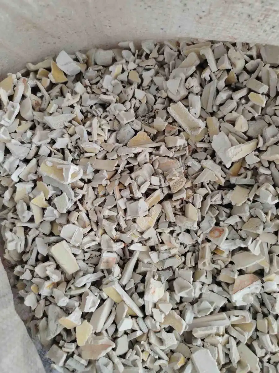 HIPS GRINDING CHIPS HIPS Grinding Injection Molding wankaner gujarat india Plastic4trade