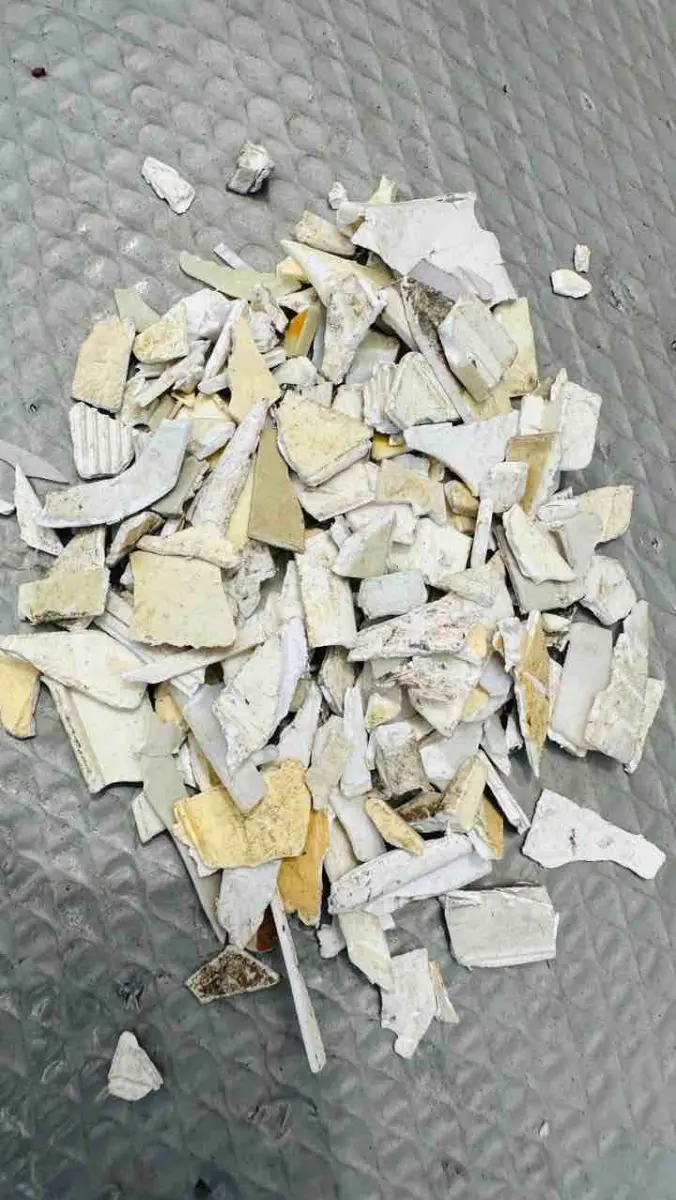 HIPS 9924422299 HIPS Grinding Injection Molding pipodara gujarat india Plastic4trade