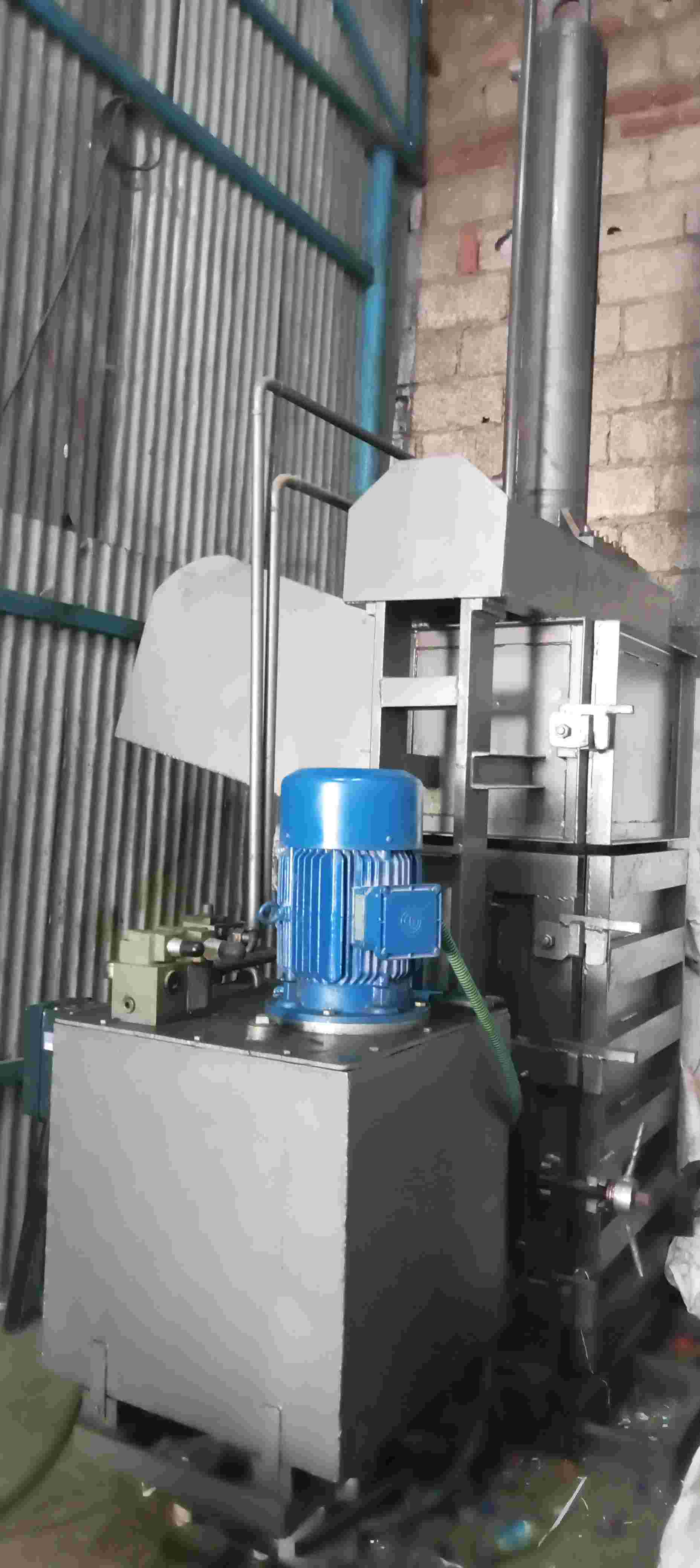 HYDRAULIC PET BOTTLE BALING PRESS MACHIN MACHINERY Baled Machine & Tools hyderabad telangana india Plastic4trade