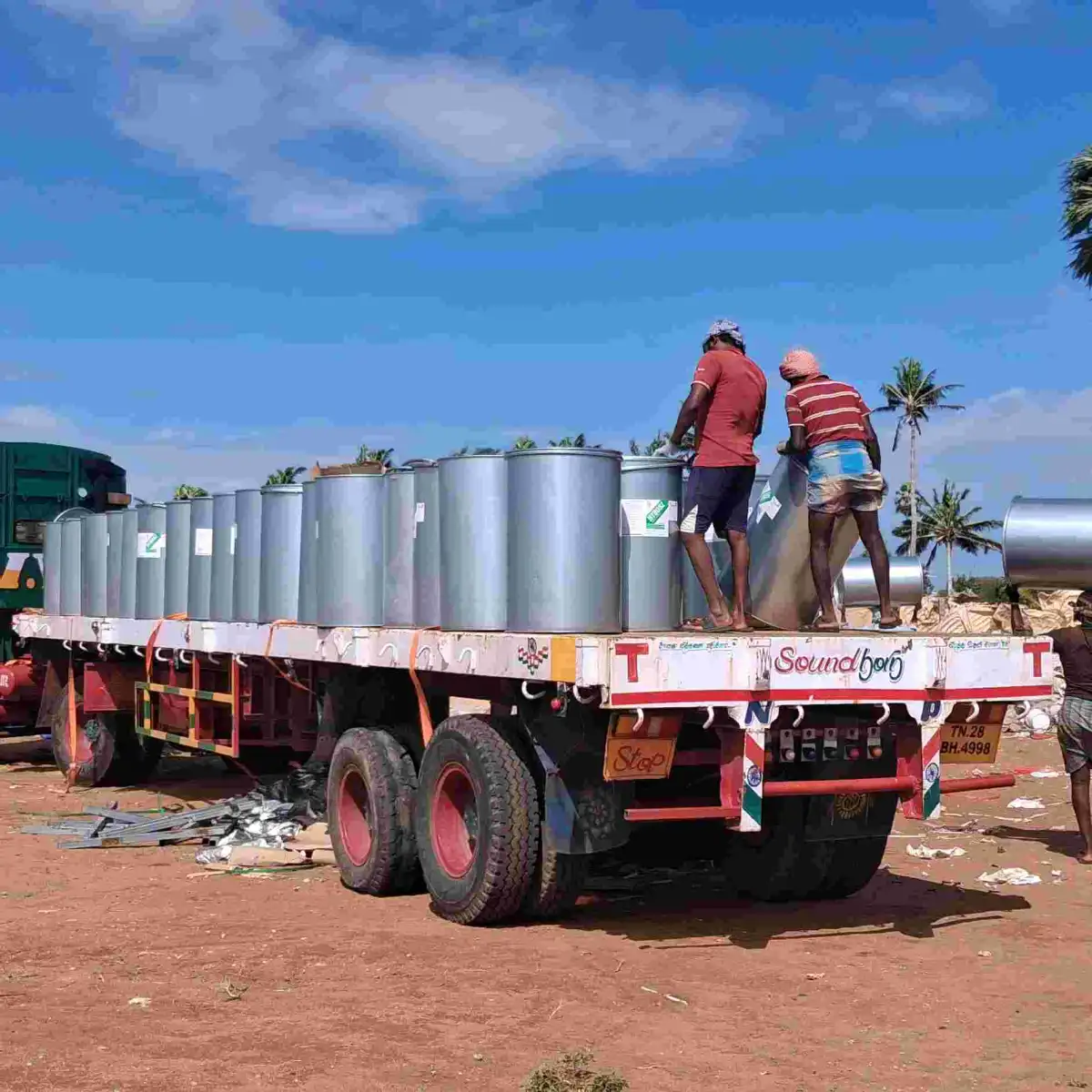 IBC PLASTIC TANK 1000L PVC Finish Goods Injection Molding tirunelveli tamil nadu india Plastic4trade