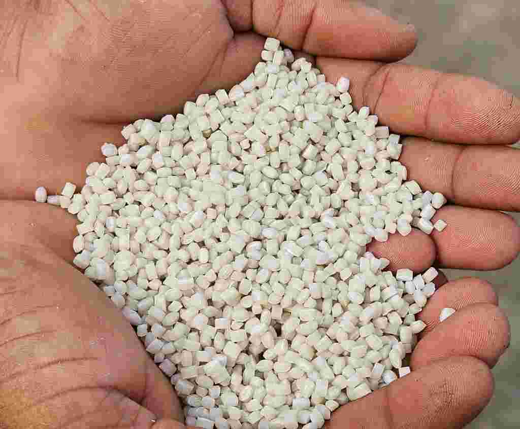 LD DULL NATURAL GRANULES LDPE Reprocess Granule Blow Injection Molding dhoraji gujarat india Plastic4trade