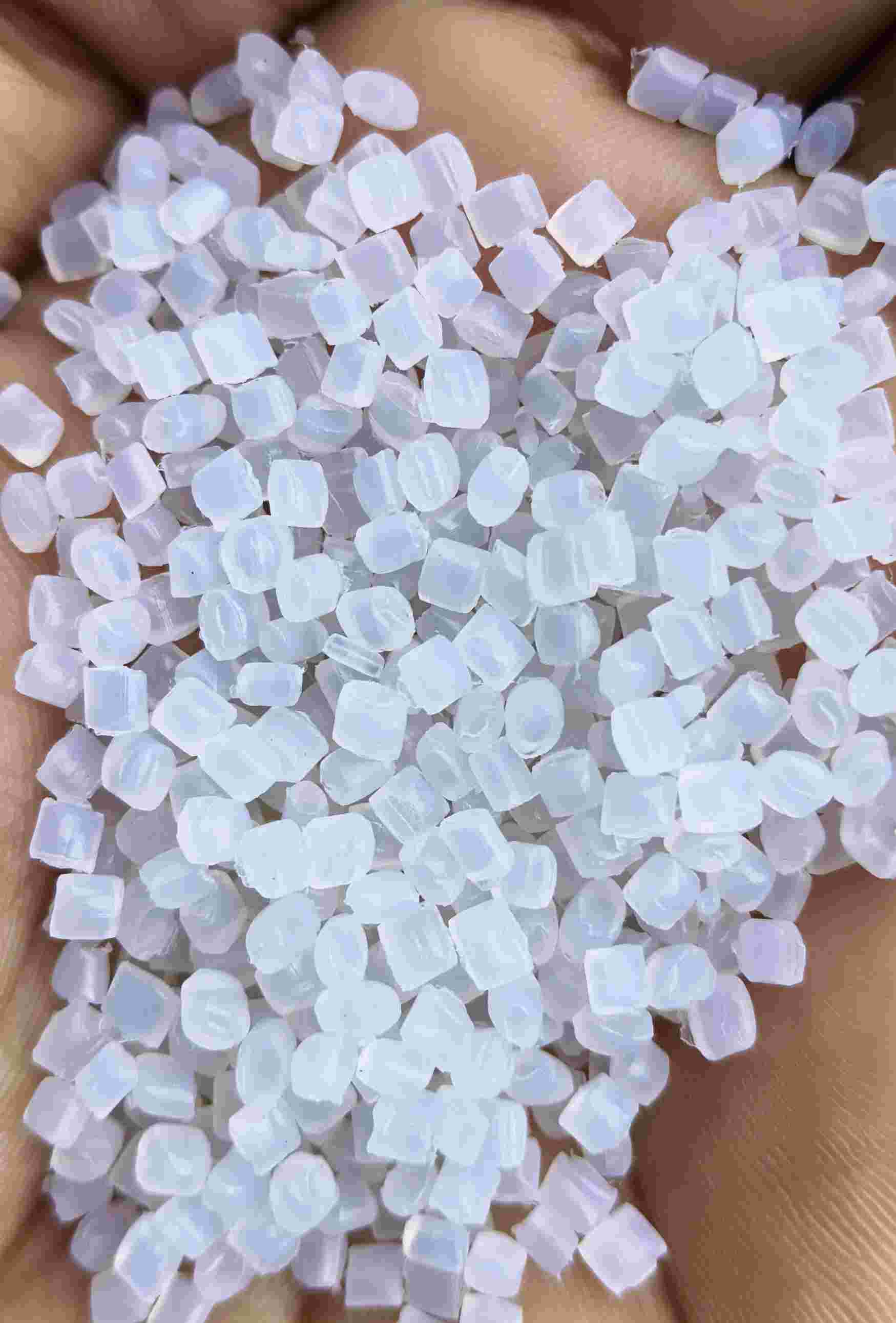 LDPE 040 VIRGIN GRANULES LDPE Reprocess Granule Film Grade surat gujarat india Plastic4trade