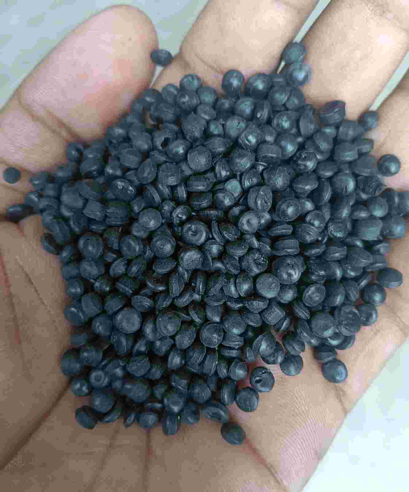 LDPE BLACK DANA LDPE Masterbatch Film Grade bengaluru karnataka india Plastic4trade