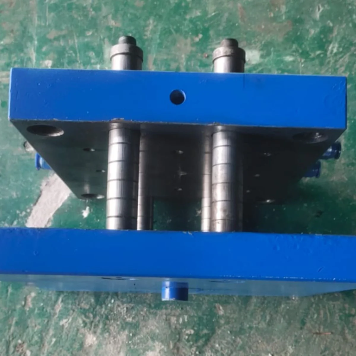 LIKE-NEW 8-CAVITY BUBBLE TOP CAP INJECTION MOULD (P20 STEEL) – FOR SALE MACHINERY Machine & Tools Injection Molding singaperumal koil tamil nadu india Plastic4trade