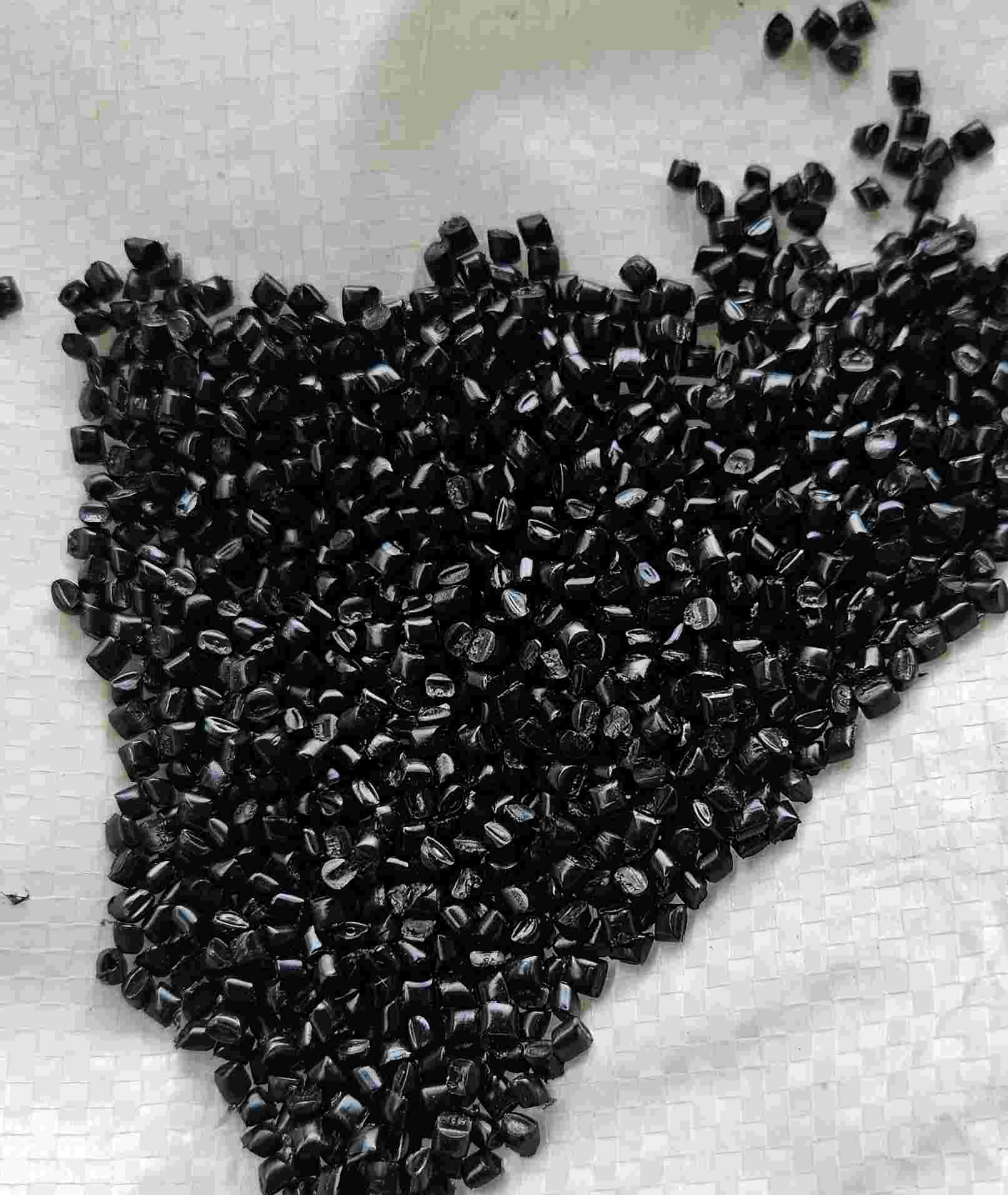 LLDPE DRIP GRADE LLDPE Reprocess Granule Pipe tintoi gujarat india Plastic4trade