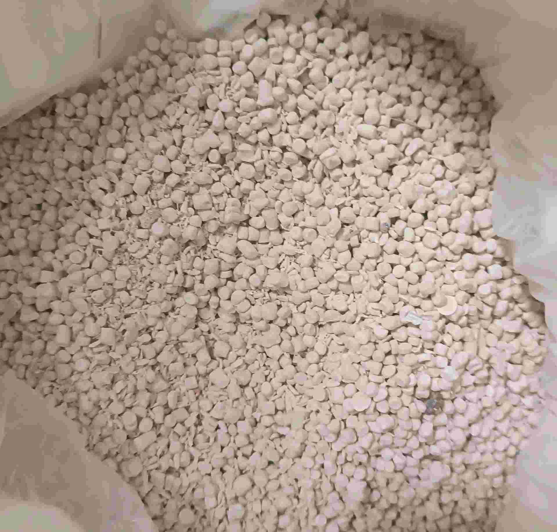 LLDPE FILLER LLDPE Filler Film Grade rajkot gujarat india Plastic4trade