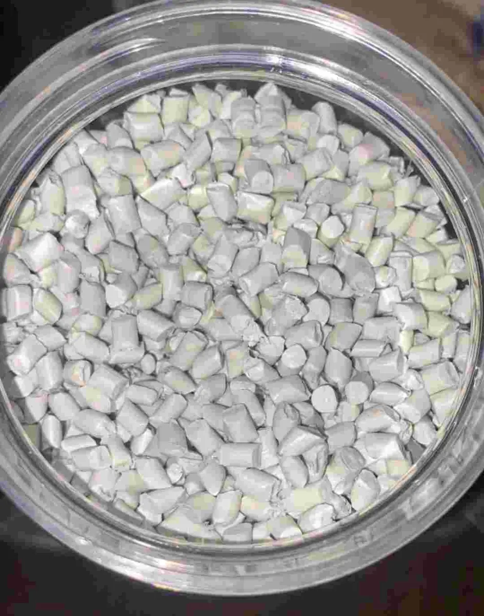 MILKY PP GRANUALES PP Plastic4trade