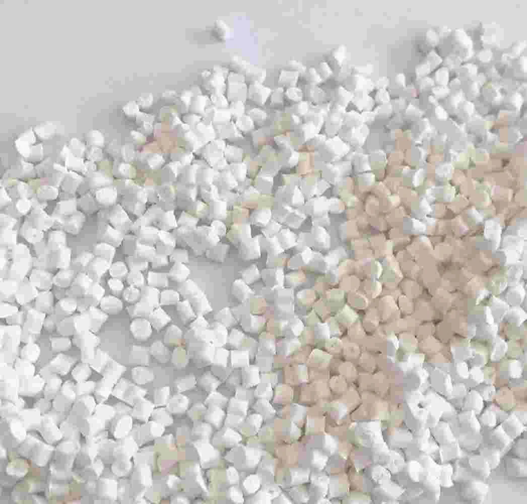 MILKY PP PP Resin Prime/Virgin Reprocess Granule Injection Molding varanasi uttar pradesh india Plastic4trade