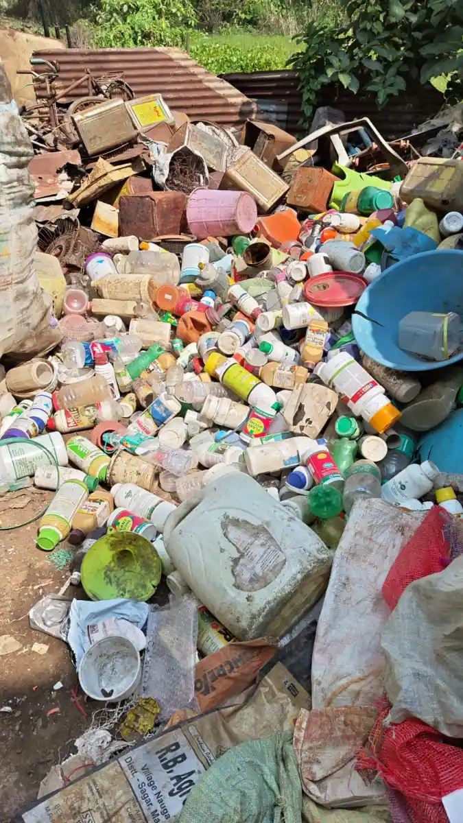 MIX SCRAP PLASTIC Plastic Waste Mix Material Mix Scrap moglani chak west bengal india Plastic4trade