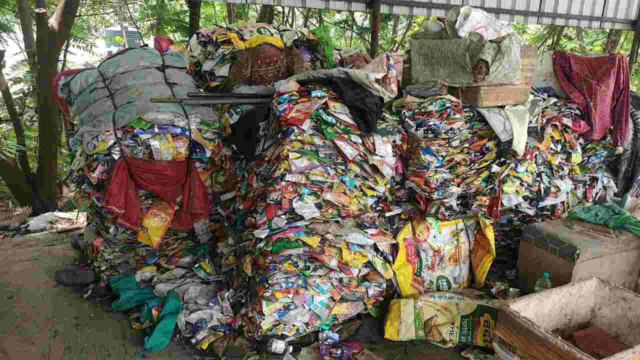 MLP PLASTIC WASTE MLP Baled Film Grade jalgaon maharashtra india Plastic4trade