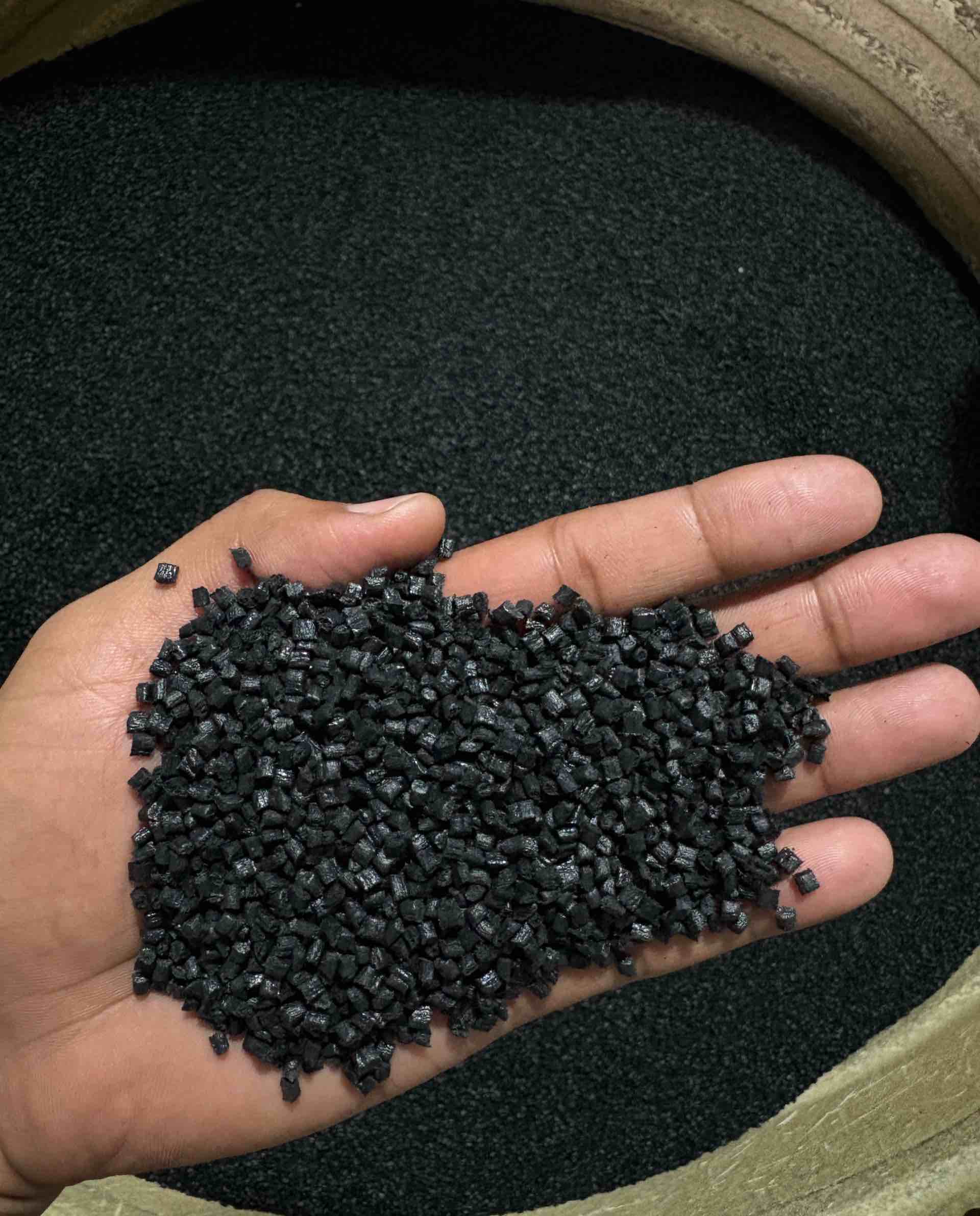 NYLON  30% GLASS FIIELD NYLON Reprocess Granule Injection Molding delhi delhi india Plastic4trade Plastic4trade