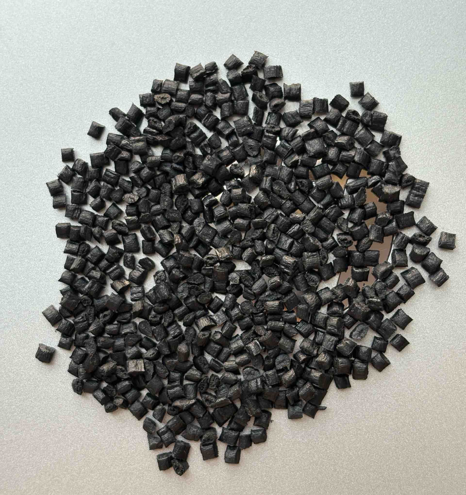 NYLON  30% GLASS FIIELD NYLON Reprocess Granule Injection Molding delhi delhi india Plastic4trade Plastic4trade