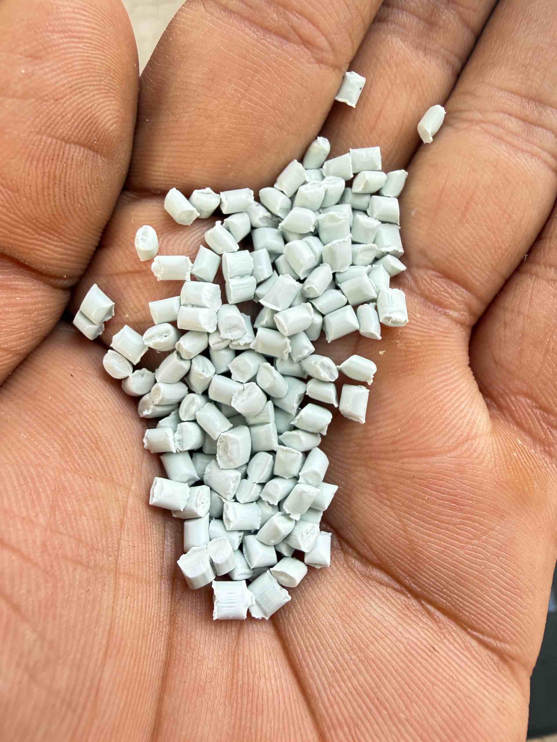 OFF MILKY PP GRANUELS PP Reprocess Granule Injection Molding surat gujarat india Plastic4trade