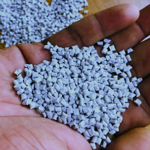 PBT (POLYBUTYLENE TEREPHTHALATE) PBT Reprocess Granule Injection Molding kochi kerala india Plastic4trade