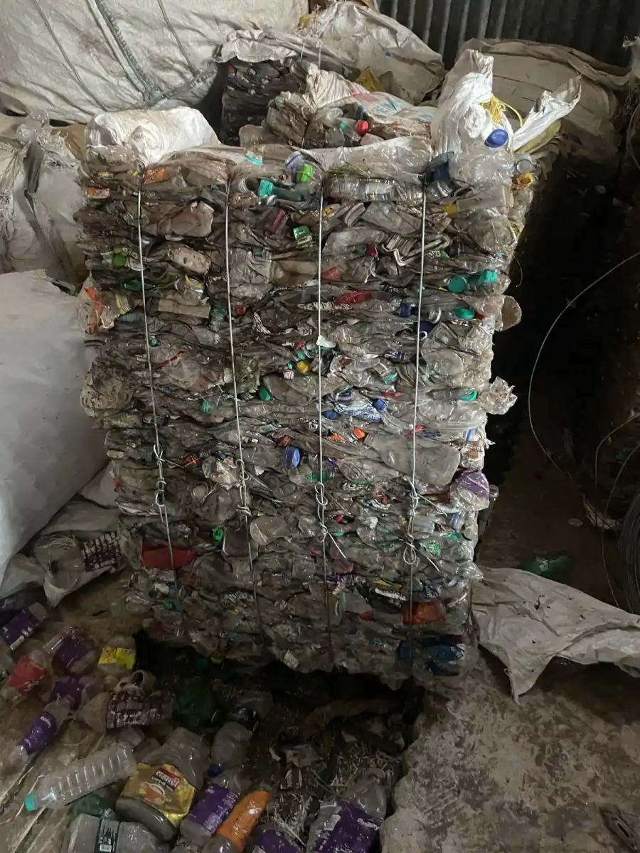 PET BOLLTE SCRAP PET Plastic4trade