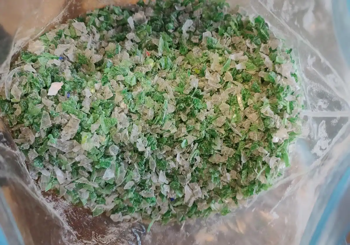 PET BOTTLE FLAKES PET Flakes Injection Molding Mix Scrap rajkot gujarat india Plastic4trade