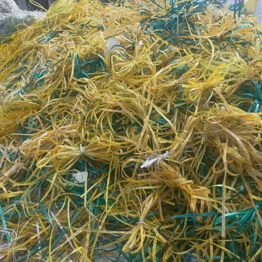 PET PATTI GREEN/YELLOW PET Scrap Film Grade patauda haryana india Plastic4trade