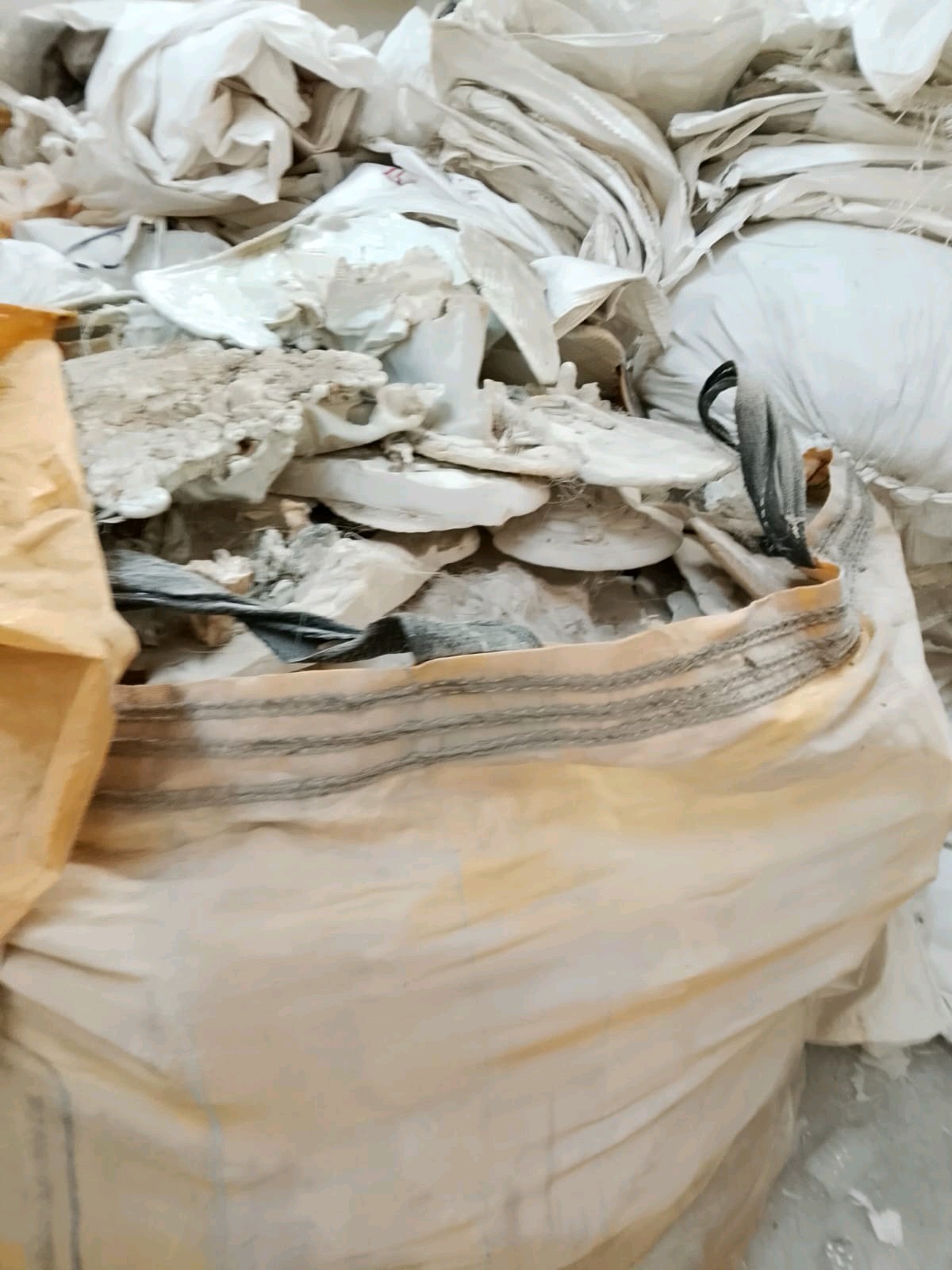 PETBOTTLE PET Lumps Mix Scrap indore madhya pradesh india Plastic4trade Plastic4trade